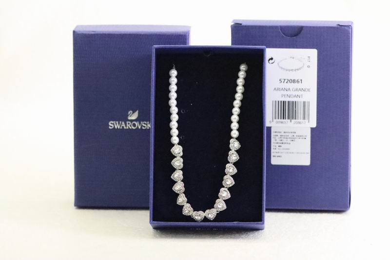 Swarovski Necklace 05yxs58